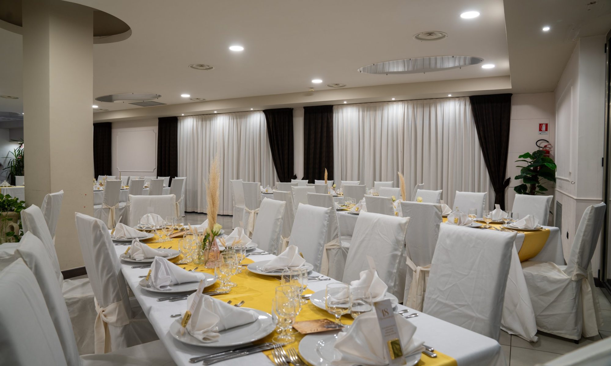 La sala allestita per il ricevimento
